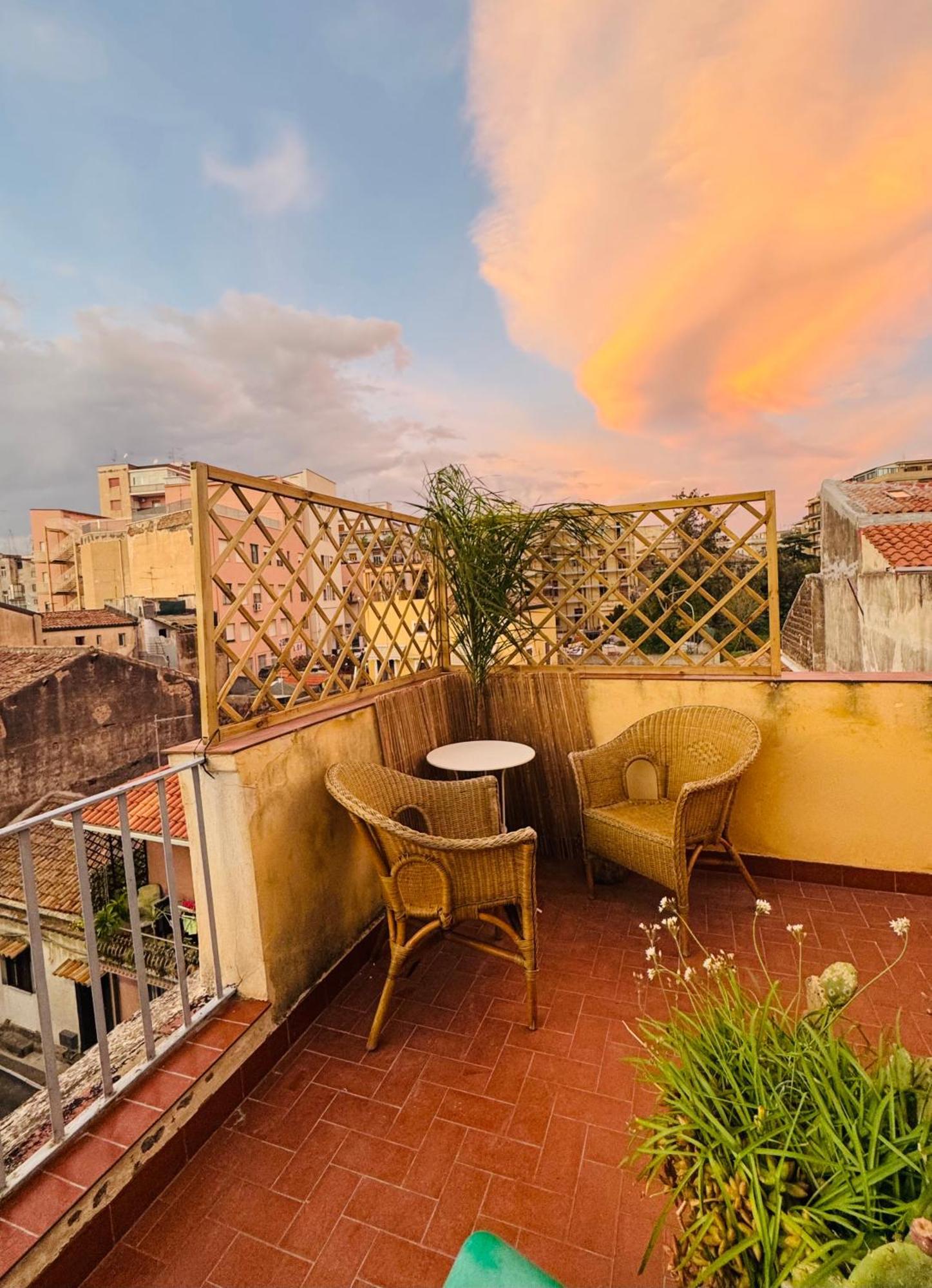 Attico Agora - Elegante Duplex Nel Cuore Di Катания Экстерьер фото